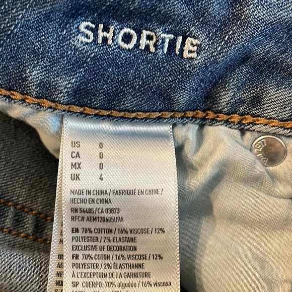 American Eagle size 0 Jean shorts. - Picture 3 of 4